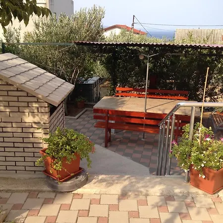 Gala Apartments Omis Exterior photo
