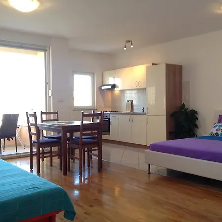 Gala Apartments Omis Exterior photo