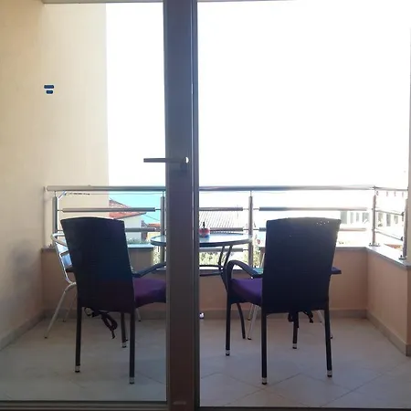 Gala Apartments Omis Exterior photo