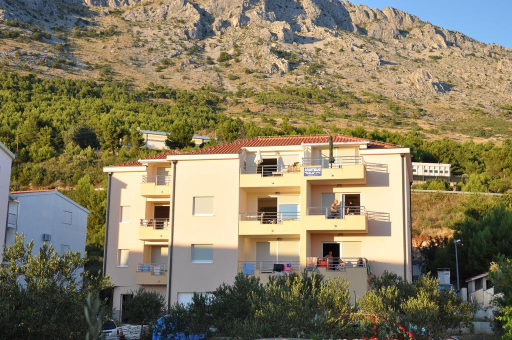 Gala Apartment