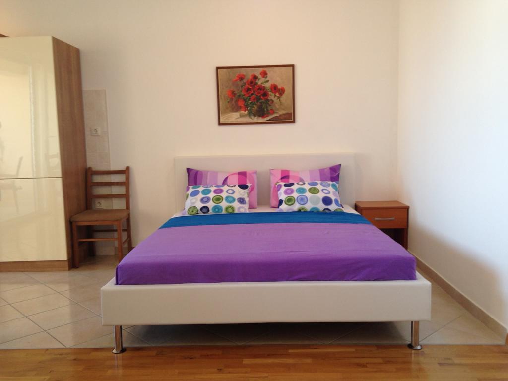 Gala Apartment *