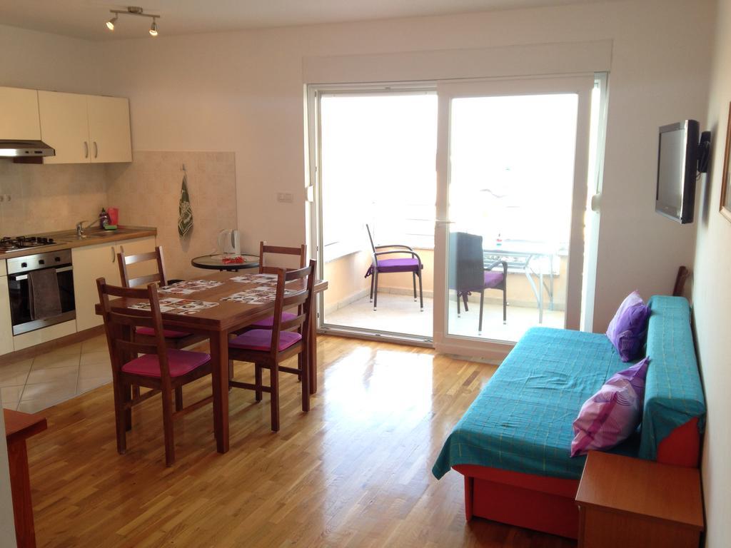 Gala Apartment *