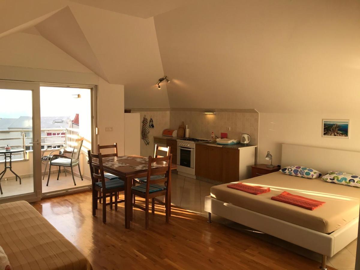 Gala Apartment
